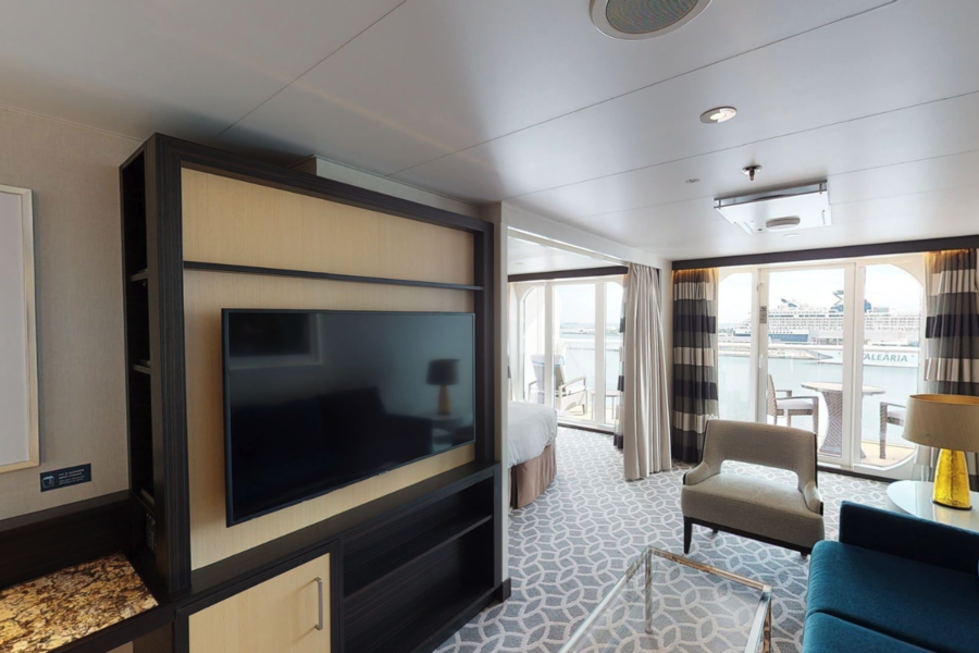 RCI Odyssey of the Seas Grand Suite 1 Bedroom.png